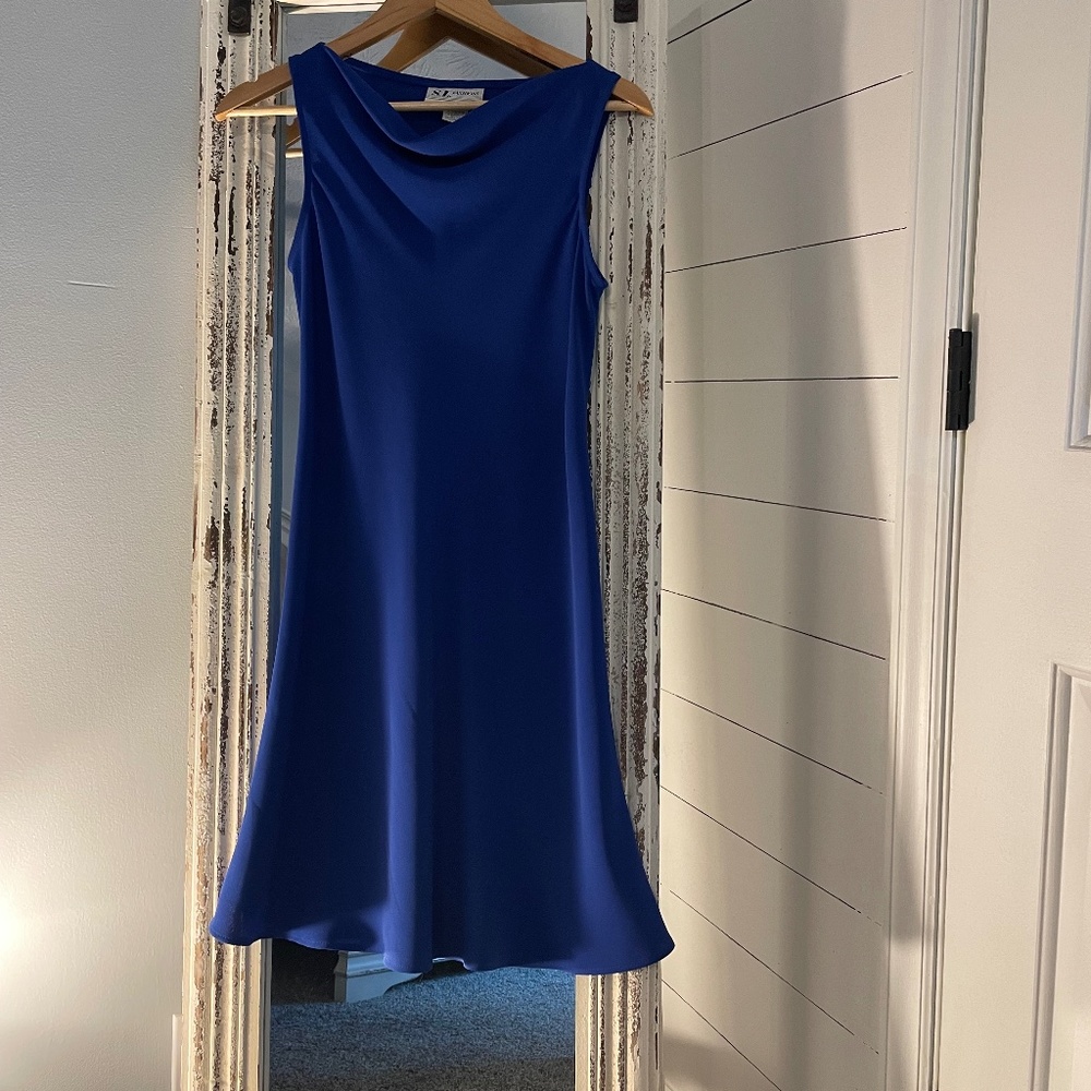 WOMENS DRESS